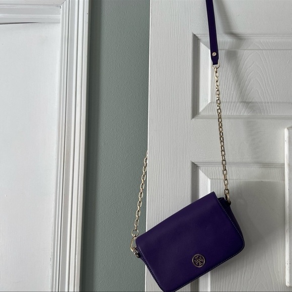 Tory Burch Purple Leather Mini Robinson Chain Shoulder Bag - Picture 4 of 10